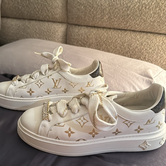 louis vuitton sneaker - Picture 2 of 5